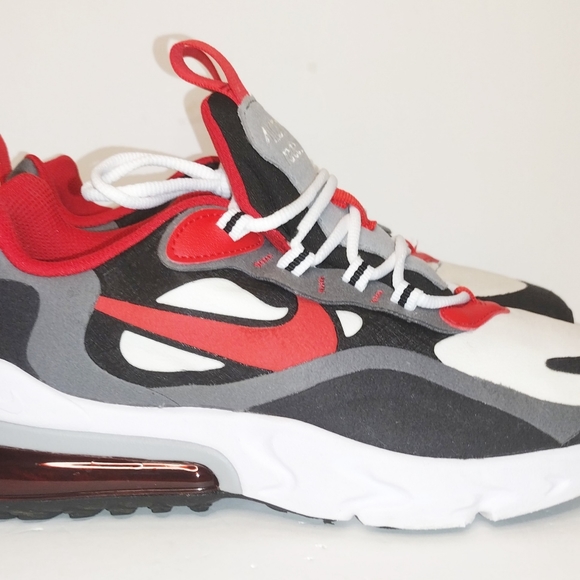 Nike Air Max 270 React. Size 6y - Picture 5 of 9
